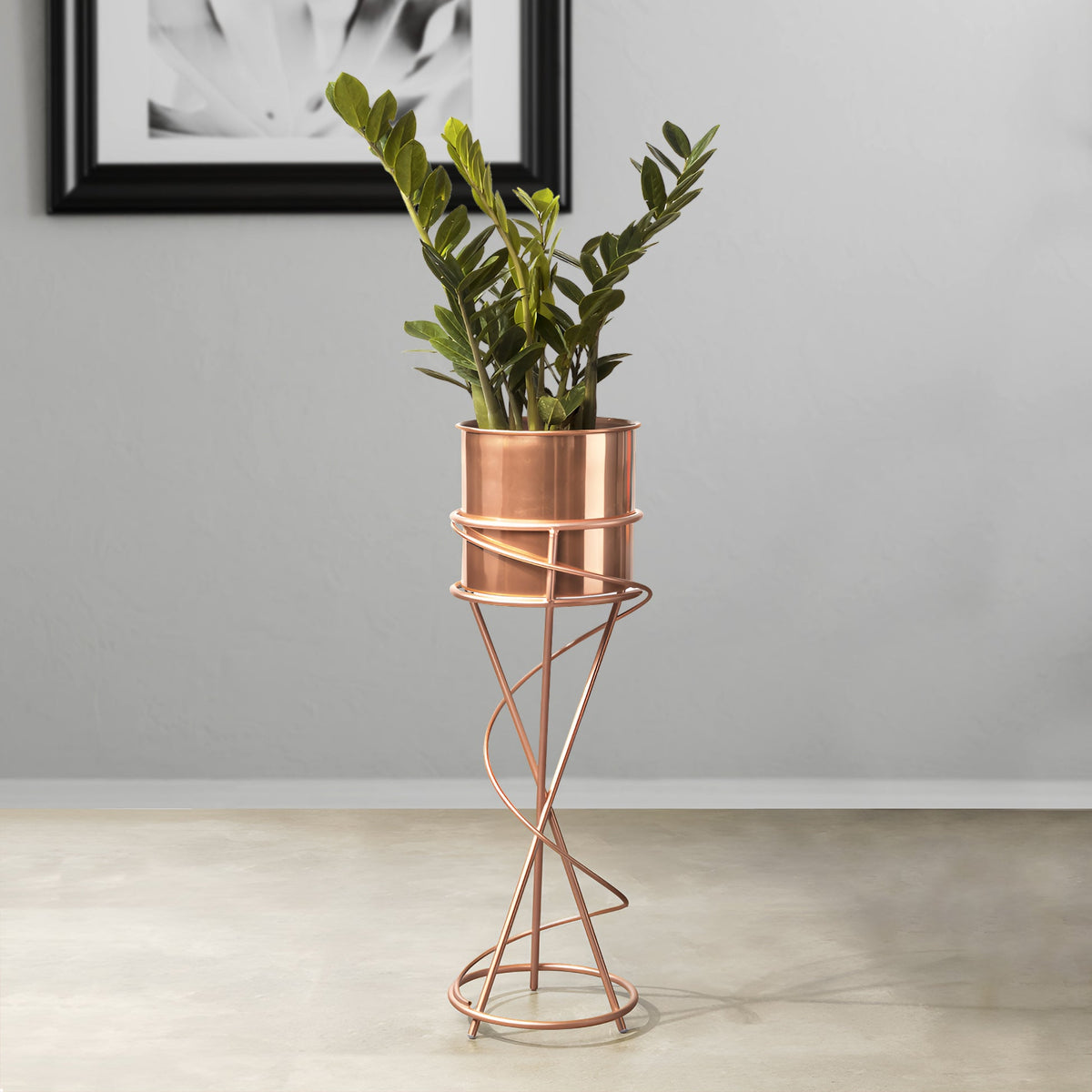 On Trend Abstract Ross Gold Stand & Ross Gold Finish Pot - Medium Size